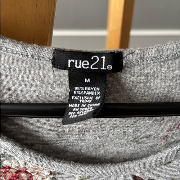 Color Block shirt - Picture 2 of 3